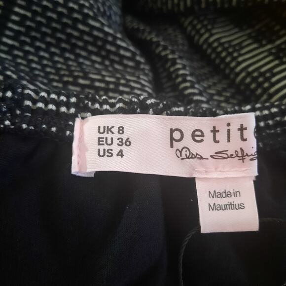 Miss Selfridge Petite Black & White Pattern Elasic Neckline Detail Size 4 NWT - Picture 4 of 8